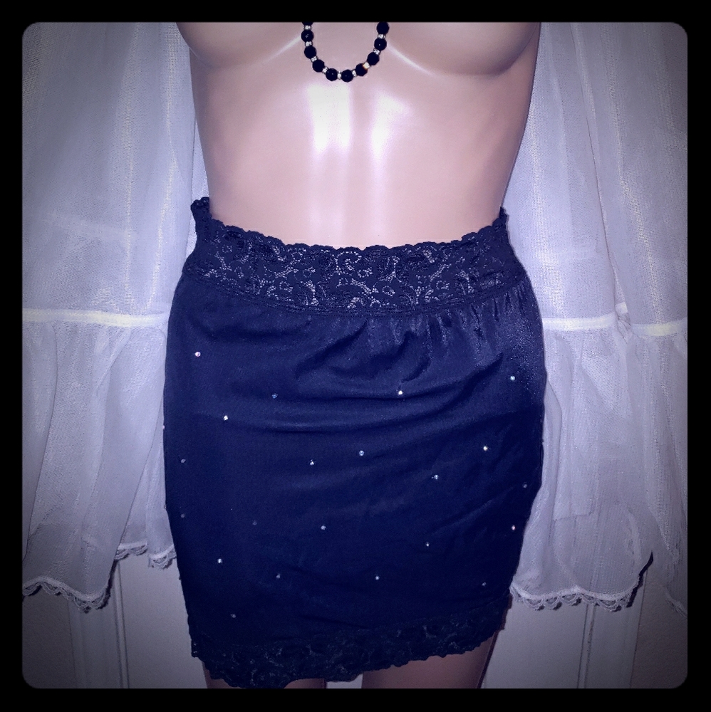 ❄Vintage Mini Slip with Lace and Sparkles Medium